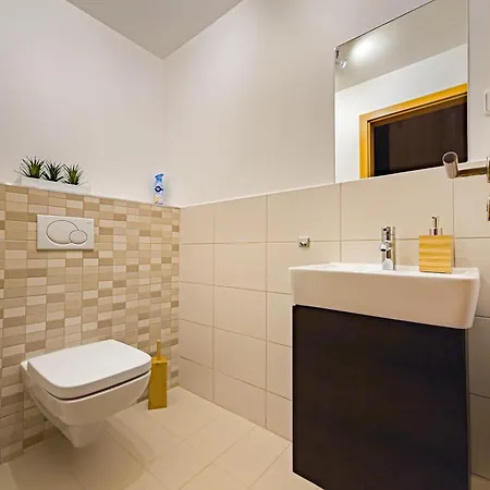 Lägenhet Triplex With Private Terrace Prag